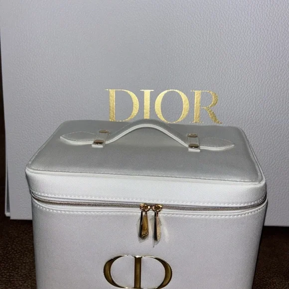 Dior White Vanity Case with Gold Logo - Picture 6 of 13